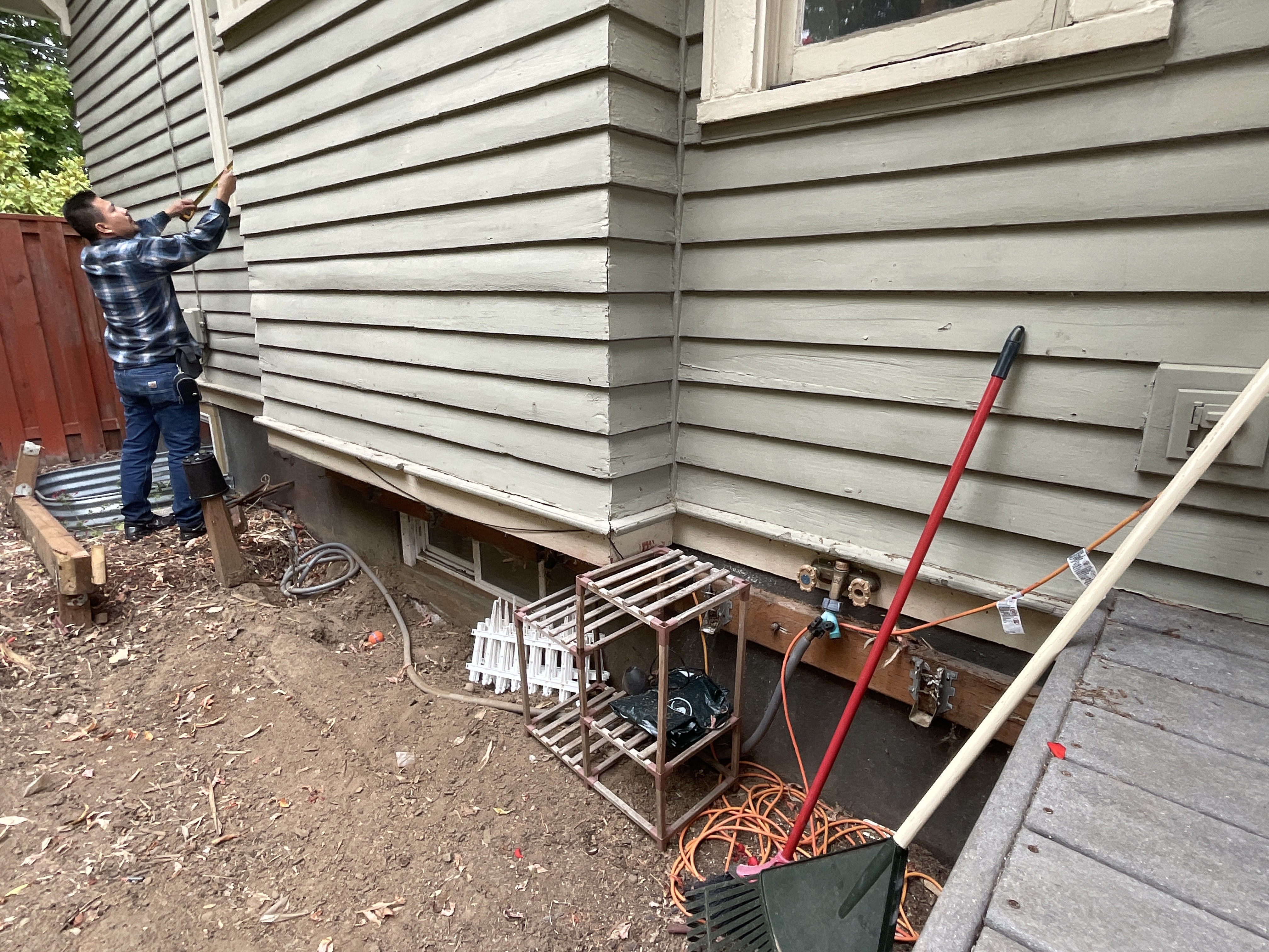Don't Let Your Home Be Vulnerable: Upgrade Your Siding &amp; Roofing with DRS Renovation!